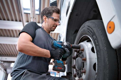 Bosch Professional GDS 18V-1000 (2 x 5.0 Ah; L-Boxx) Akülü Darbeli Somun Sıkma Makinesi