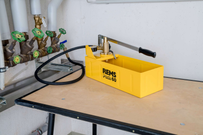 Rems Push su test pompası